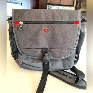 Swiss Gear 11” Tablet Bag